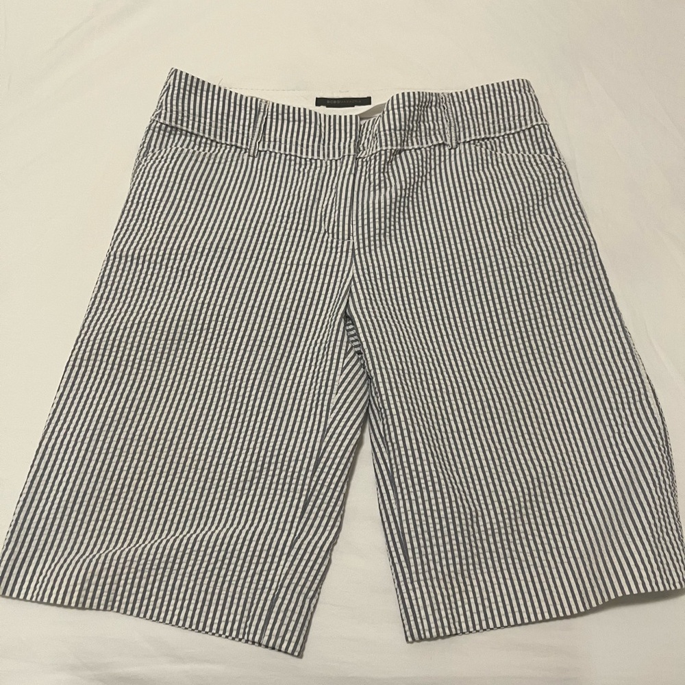 BCBG maxazria blue/white seersucker cotton shorts.